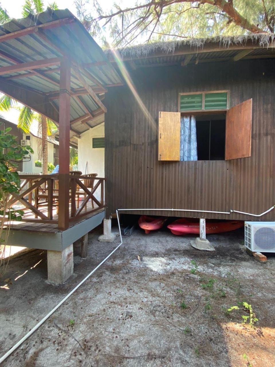 B'First Chalet Perhentian Island Hotel Kampung Kuala Besut Exterior foto